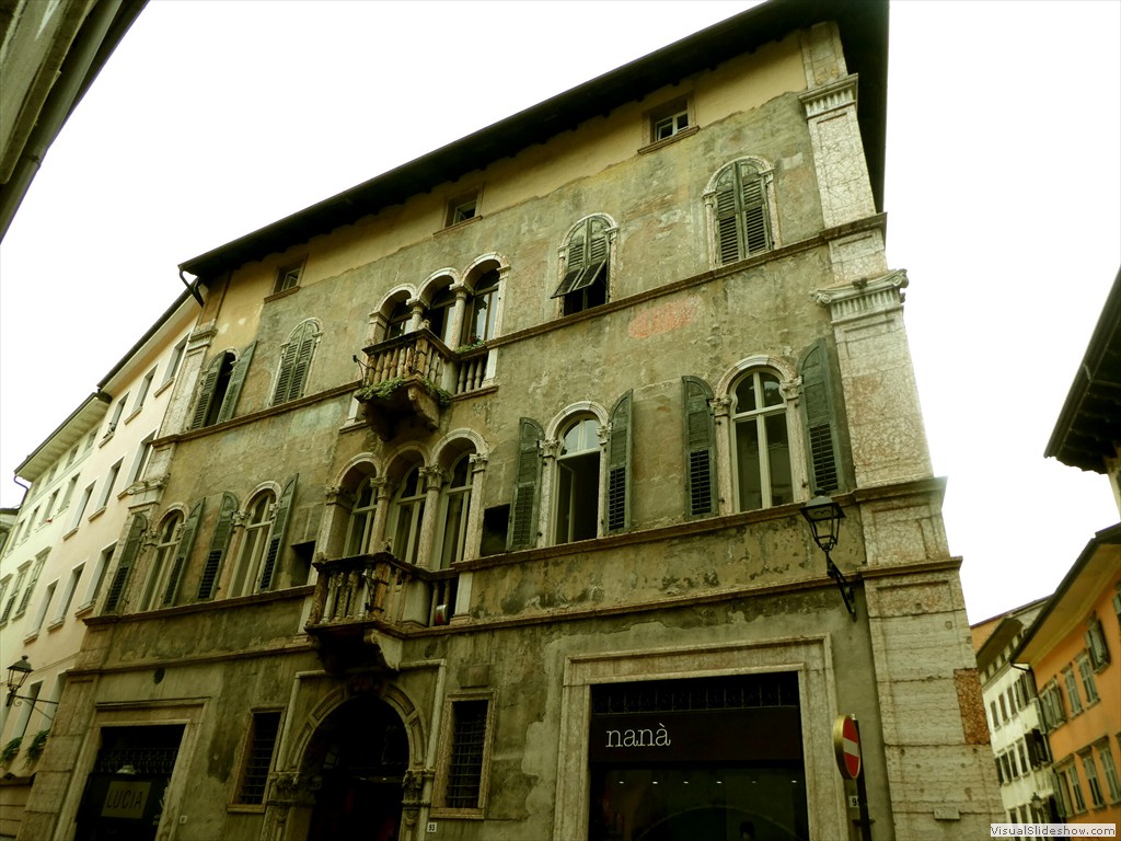 P1030223