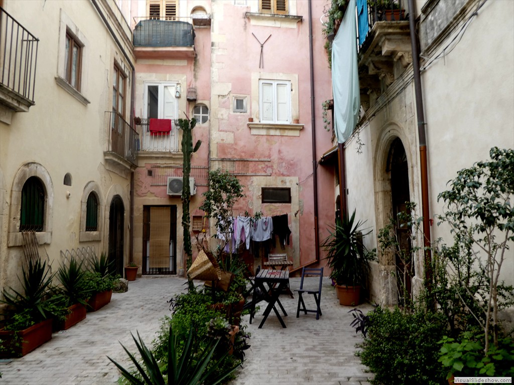 P1100093