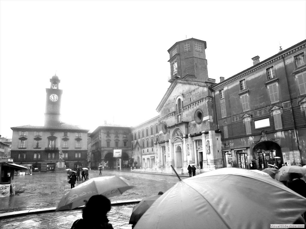 REG12022-BN-PIAZZA