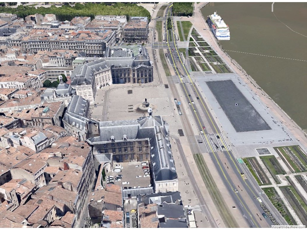 place bourse e miroir d'eaux